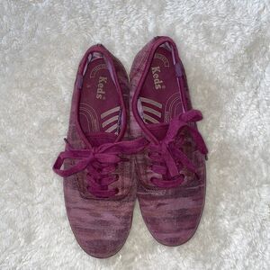 𝅺Keds Purple Camo Shoes Size 6.5